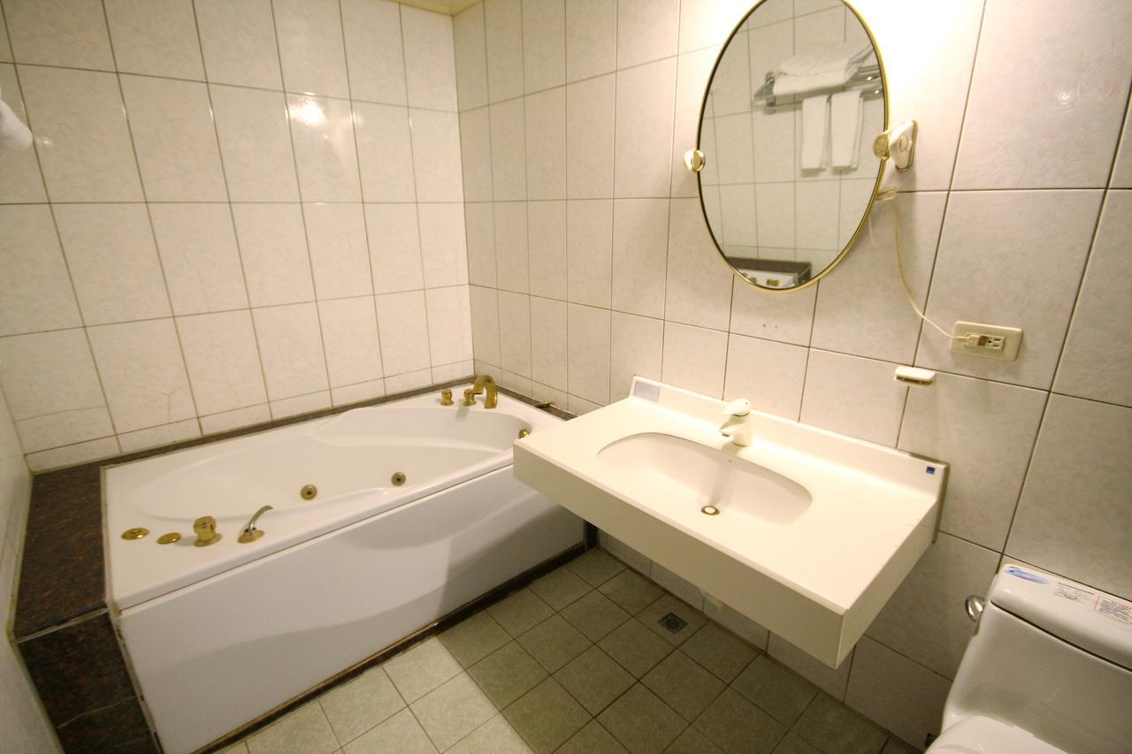 Wang Fu Hotel Miaoli Luaran gambar